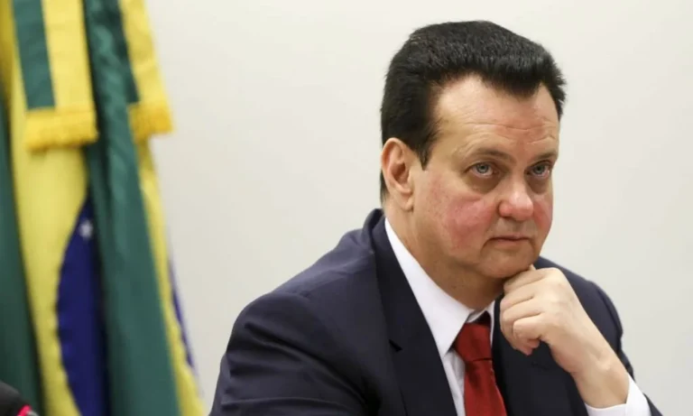 Kassab afirma que Tarcísio seria candidato melhor que Caiado e Flávio Bolsonaro