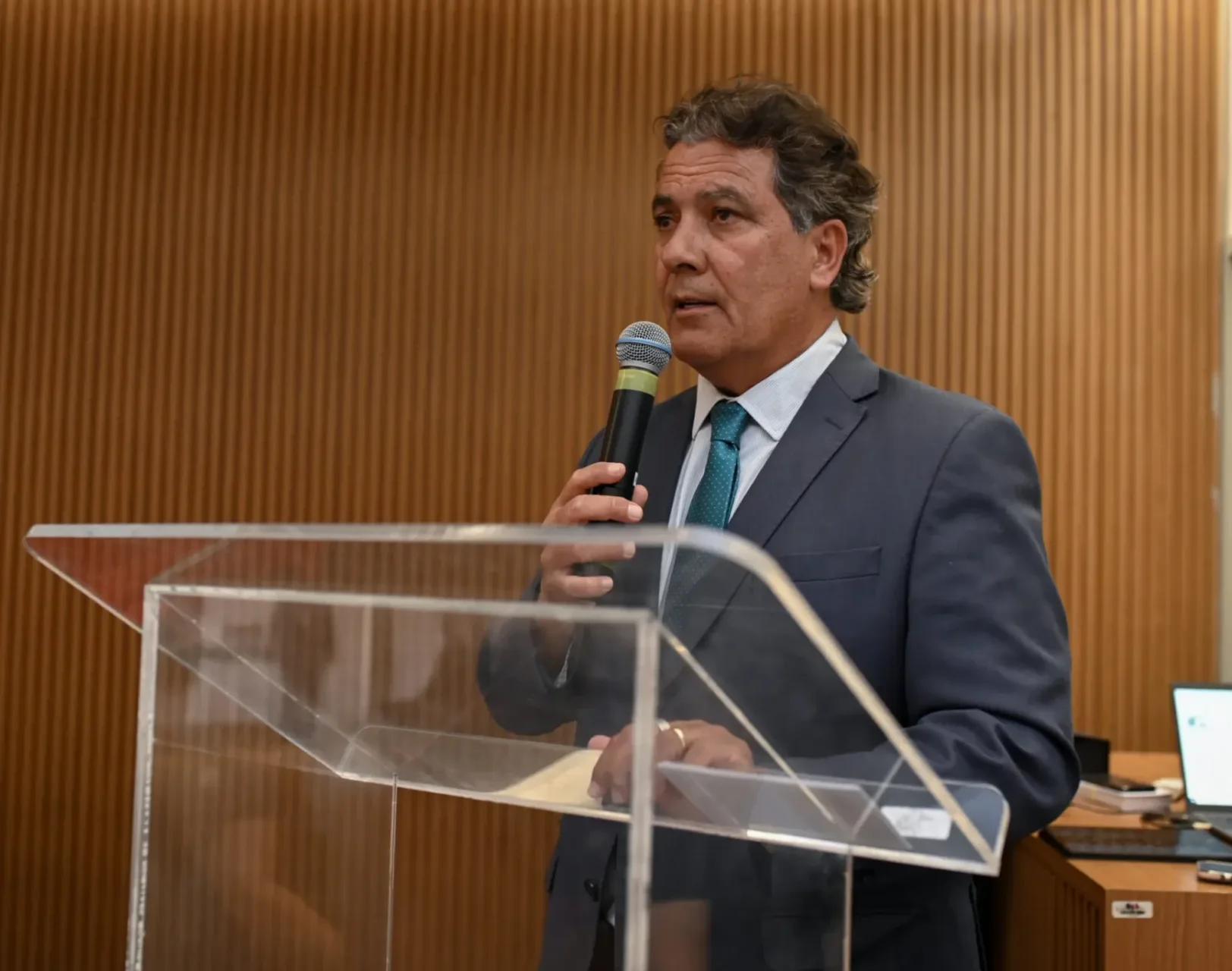 Vice-presidente da OAB-GO se retrata após comentário polêmico sobre militantes do PT