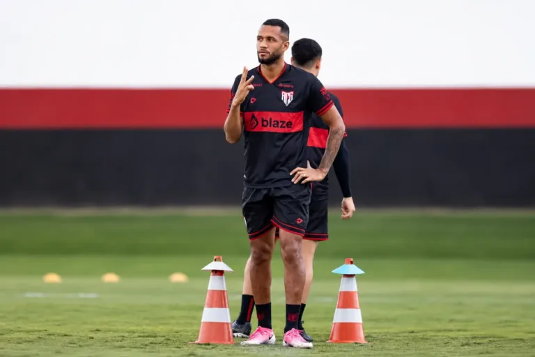 CRB x Atlético-GO: onde assistir ao vivo o jogo pelo Campeonato Brasileiro Série B